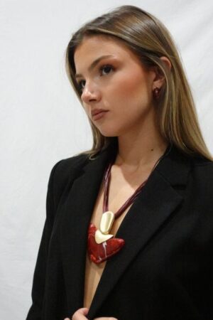 Collar piedra roja Galvez 1